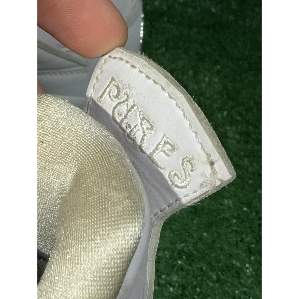 Nike Air Jordan‎ 4 